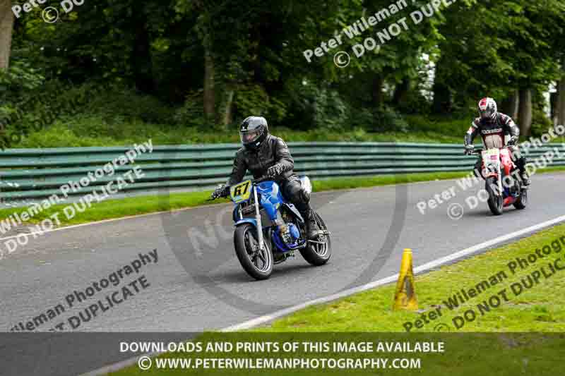 cadwell no limits trackday;cadwell park;cadwell park photographs;cadwell trackday photographs;enduro digital images;event digital images;eventdigitalimages;no limits trackdays;peter wileman photography;racing digital images;trackday digital images;trackday photos